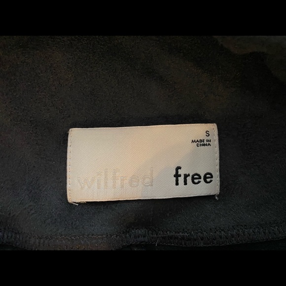 CLEARANCE SEND OFFERS Wilfred Free Daria Suede Leggings S NWOT Grey Aritzia - Picture 3 of 3